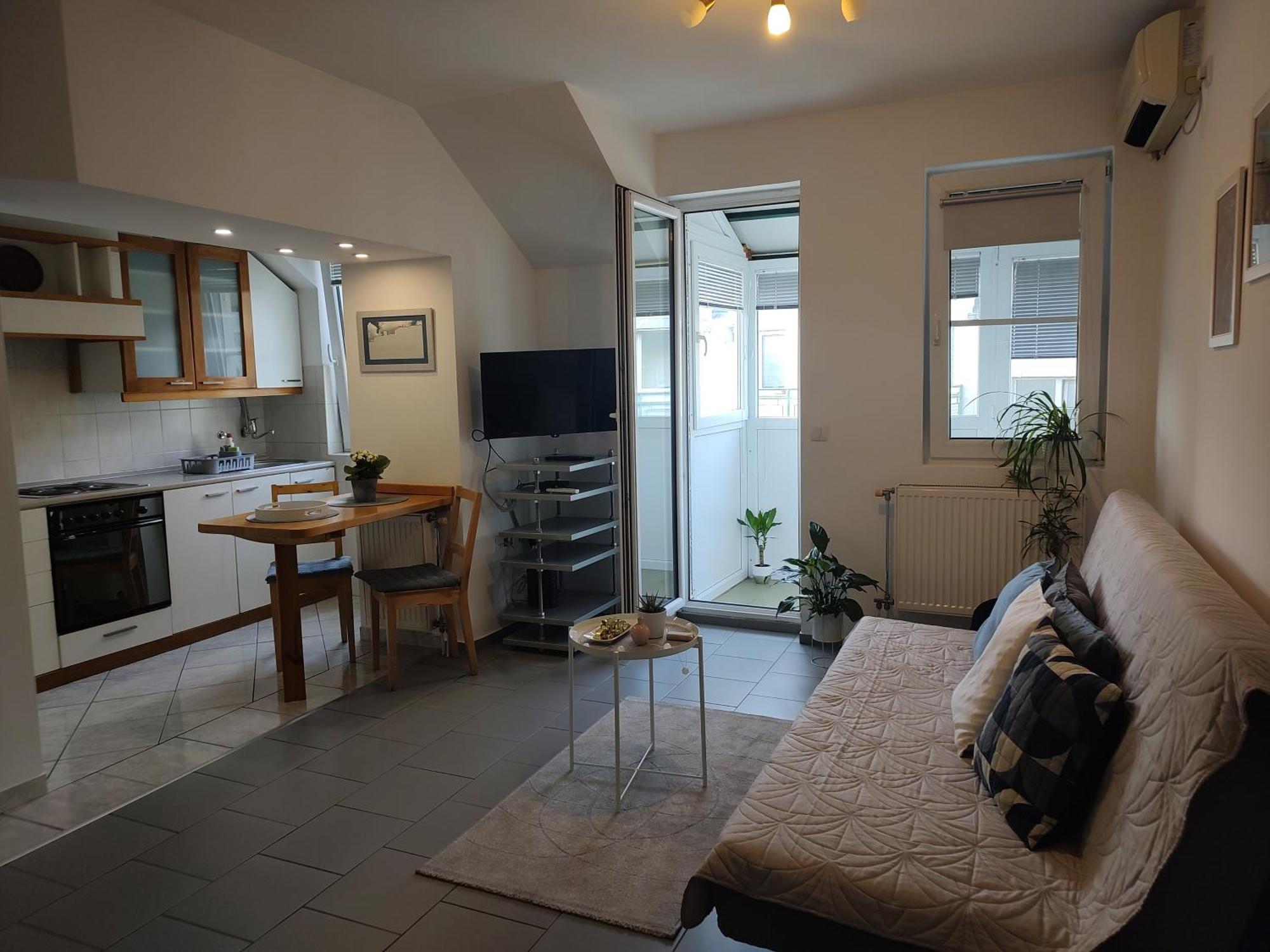 Twowheels Apartment - Apartment With Bicycles Nowy Sad Zewnętrze zdjęcie